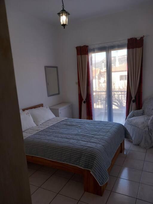Stoupa Beachside Retro Apartment Buitenkant foto