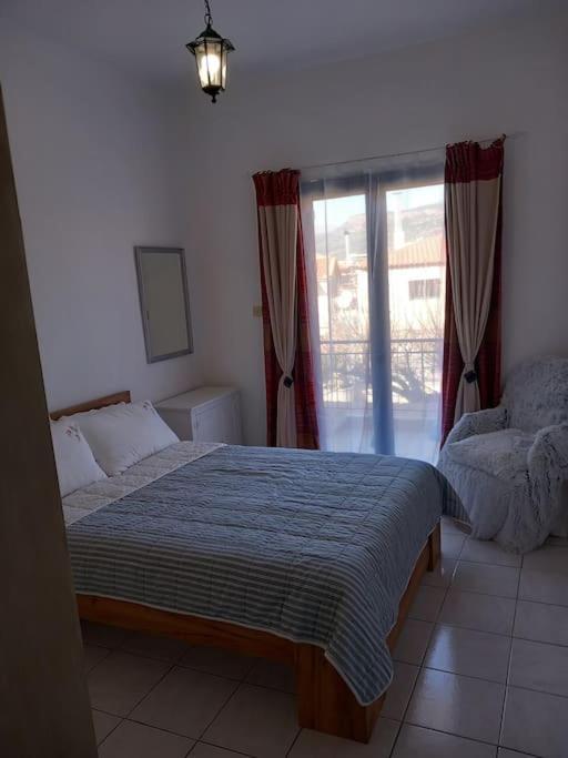 Stoupa Beachside Retro Apartment Buitenkant foto