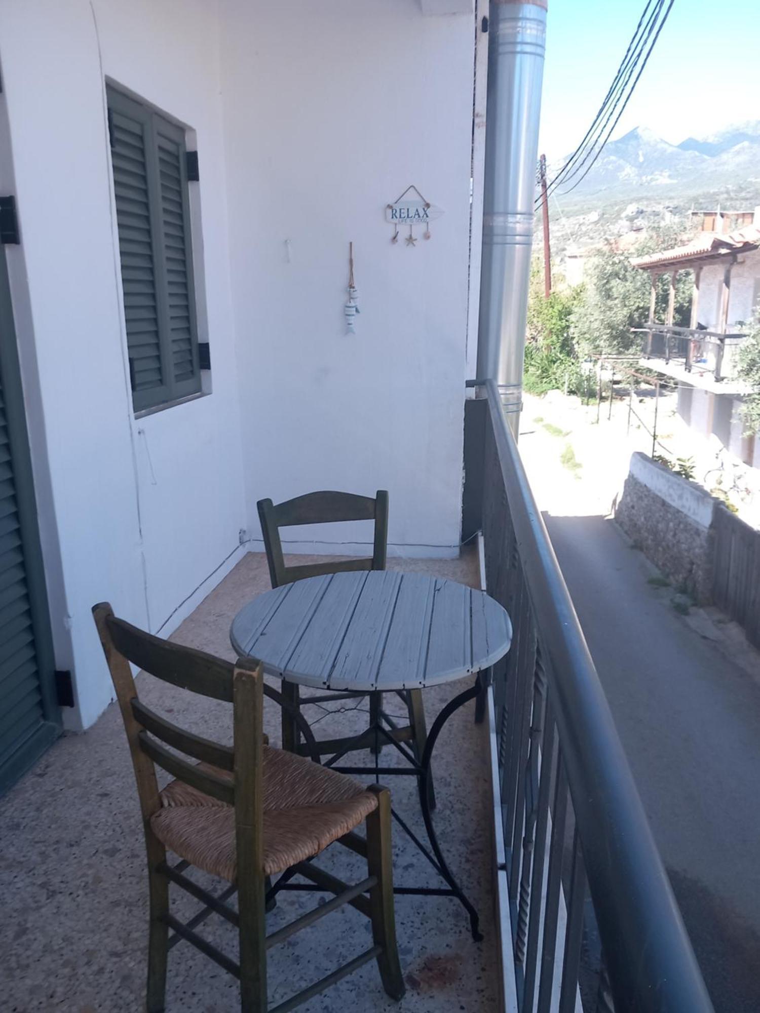 Stoupa Beachside Retro Apartment Buitenkant foto